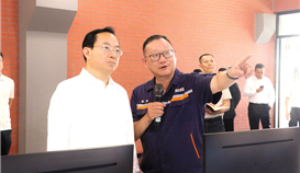 四川省總工會黨組成員、經審委主任張開鋒一行到四川德勝調研指導安全生產工作