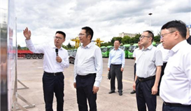 楚雄州州長張文旺蒞臨公司調(diào)研交能融合 （新能源重卡應(yīng)用）工作