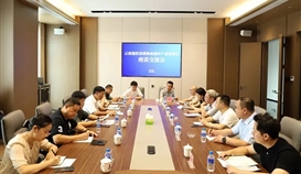 集團宋佳駿總裁攜新能源產(chǎn)業(yè)鏈相關(guān)企業(yè)代表到云南德勝考察低碳物流循環(huán)產(chǎn)業(yè)園項目